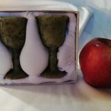 Paire de verres à pied en jade dans leur écrin