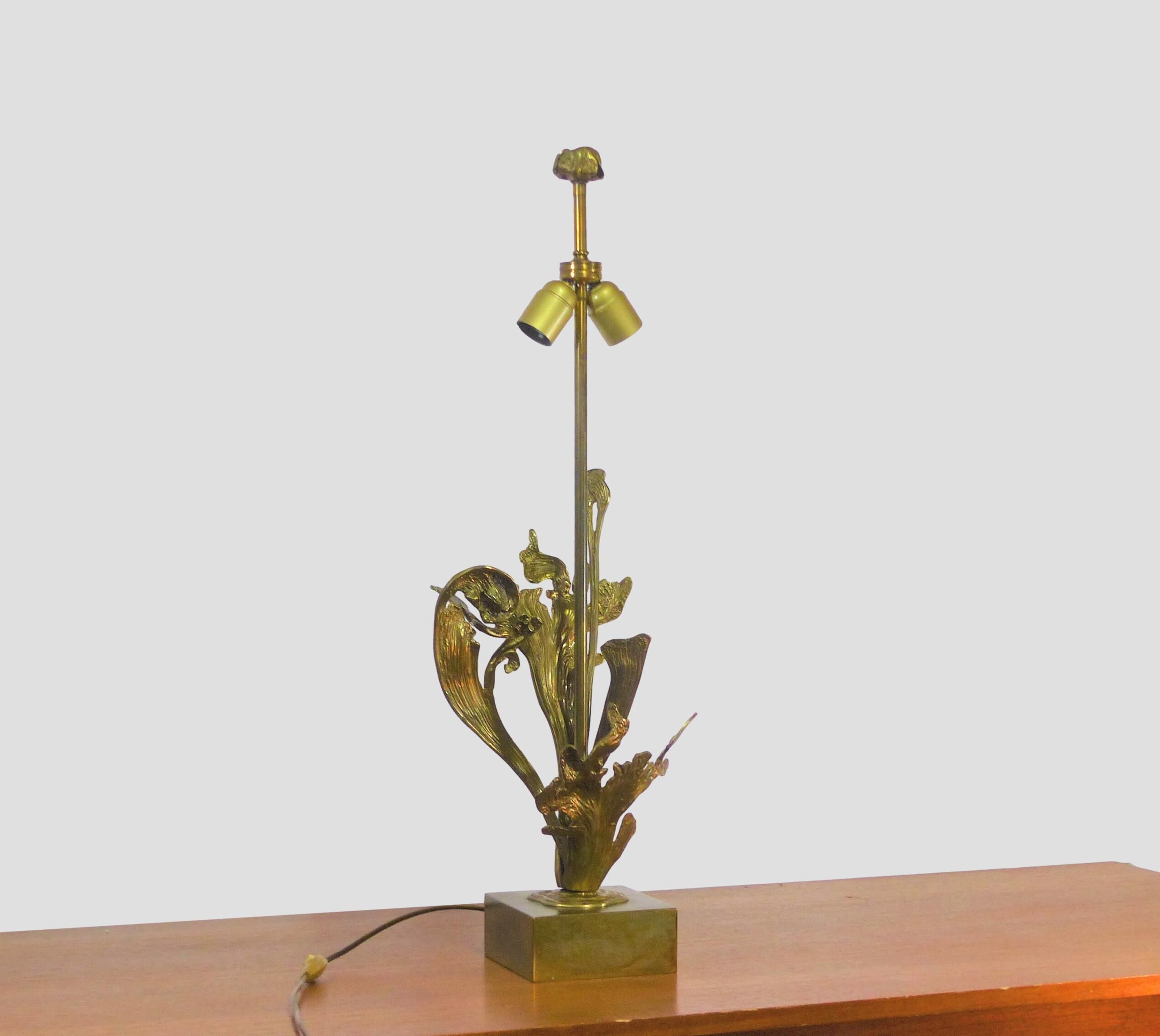 Lamp foot in gilded bronze with foliage 1970