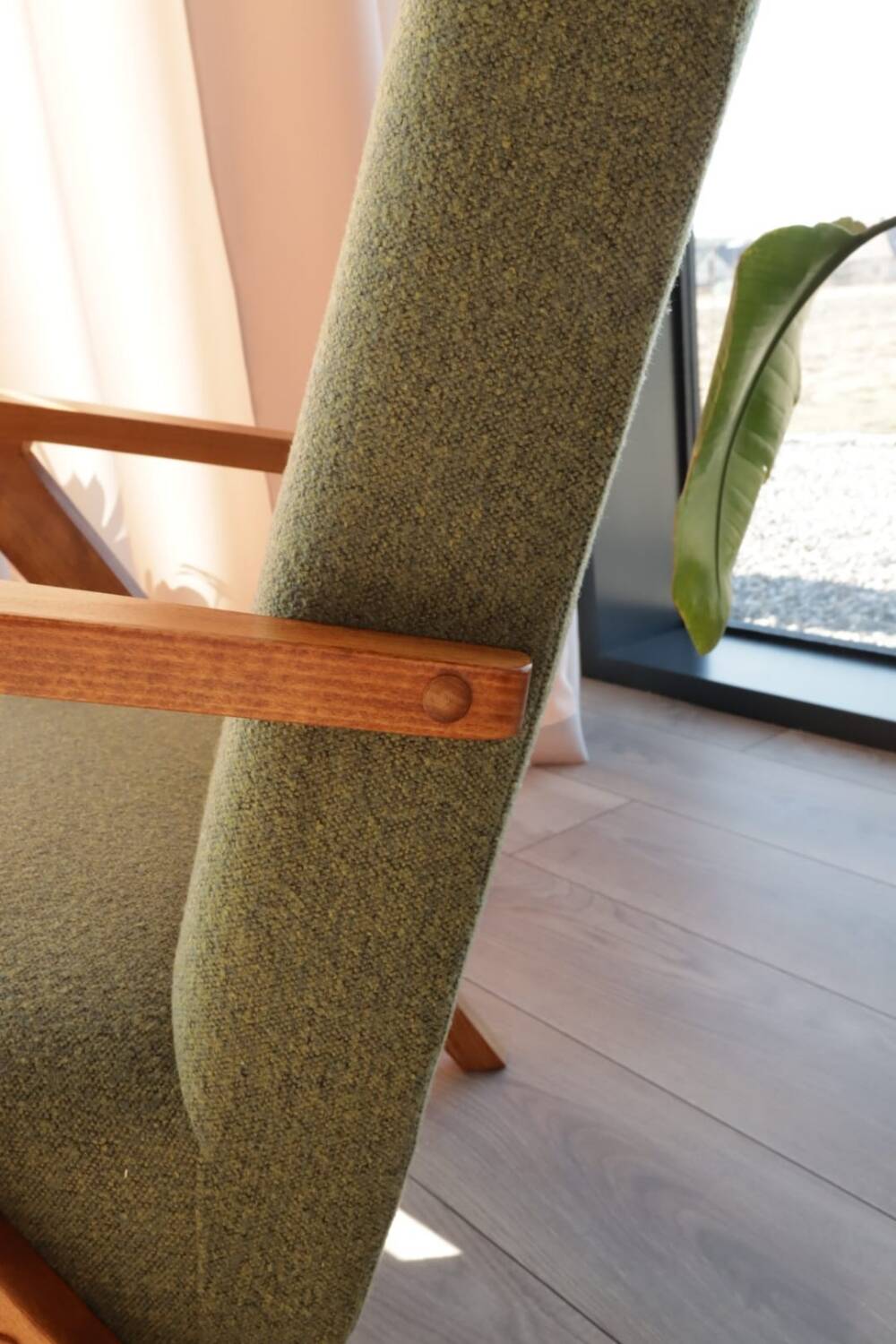 Vintage Design Kiwi Green Boucle Armchair