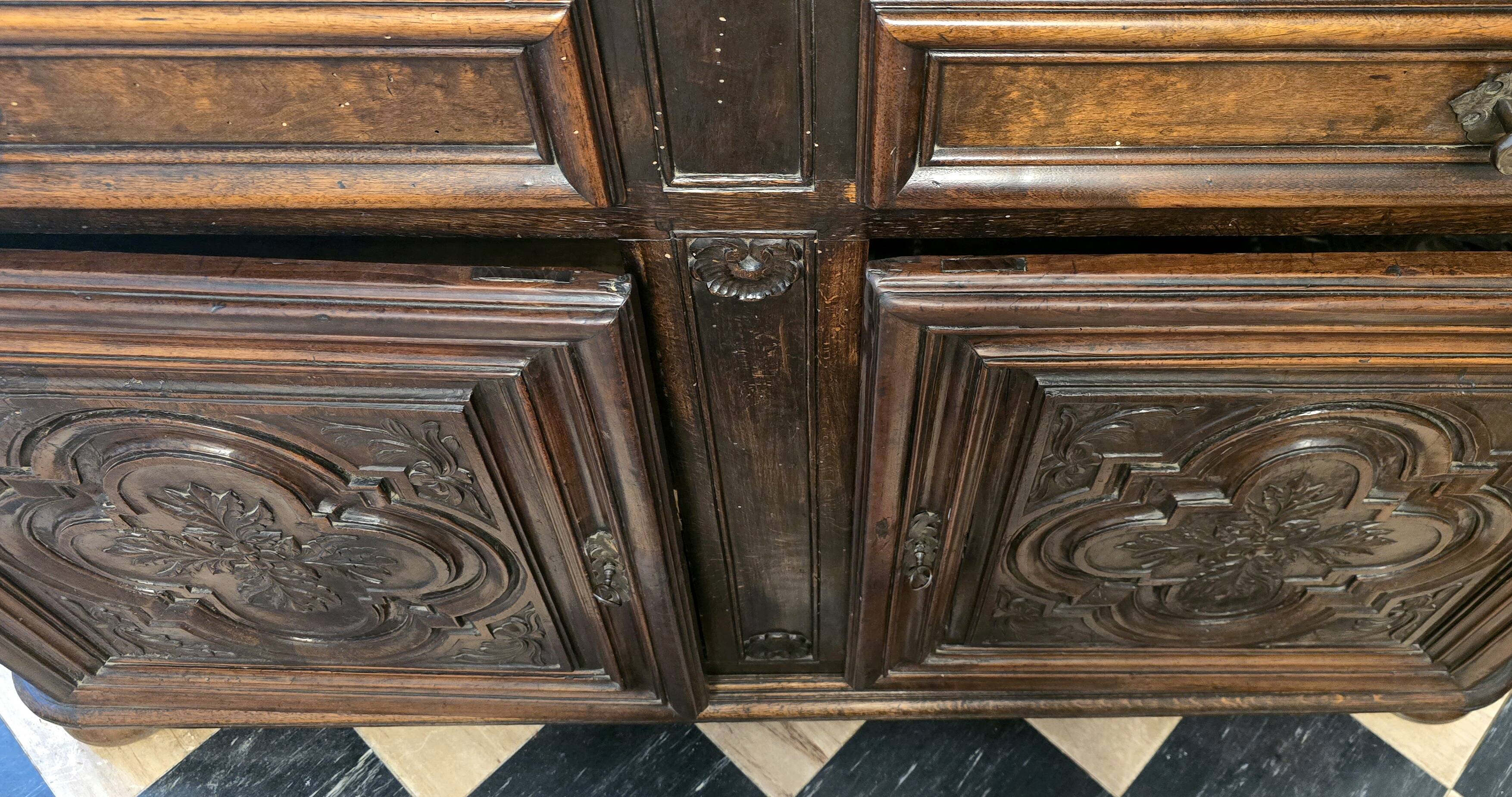 Buffet 2 portes Louis XIII, XVIIIème s.