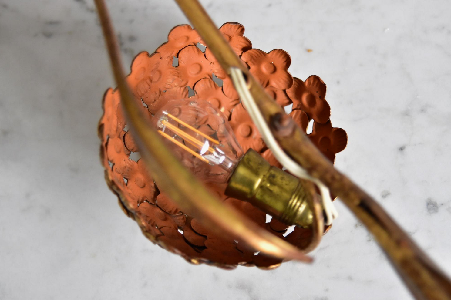 1960s hydrangea Palladio wall Sculpture Lamp Made in Italy