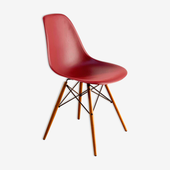 Chaise DSW par Charles & Ray Eames, Vitra