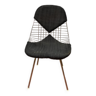 Wire Dkx 2 Chair by Harry Bertoia in Hopsak 66 Black fabric -