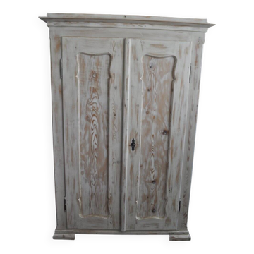 Painted double wardrobe in wood
