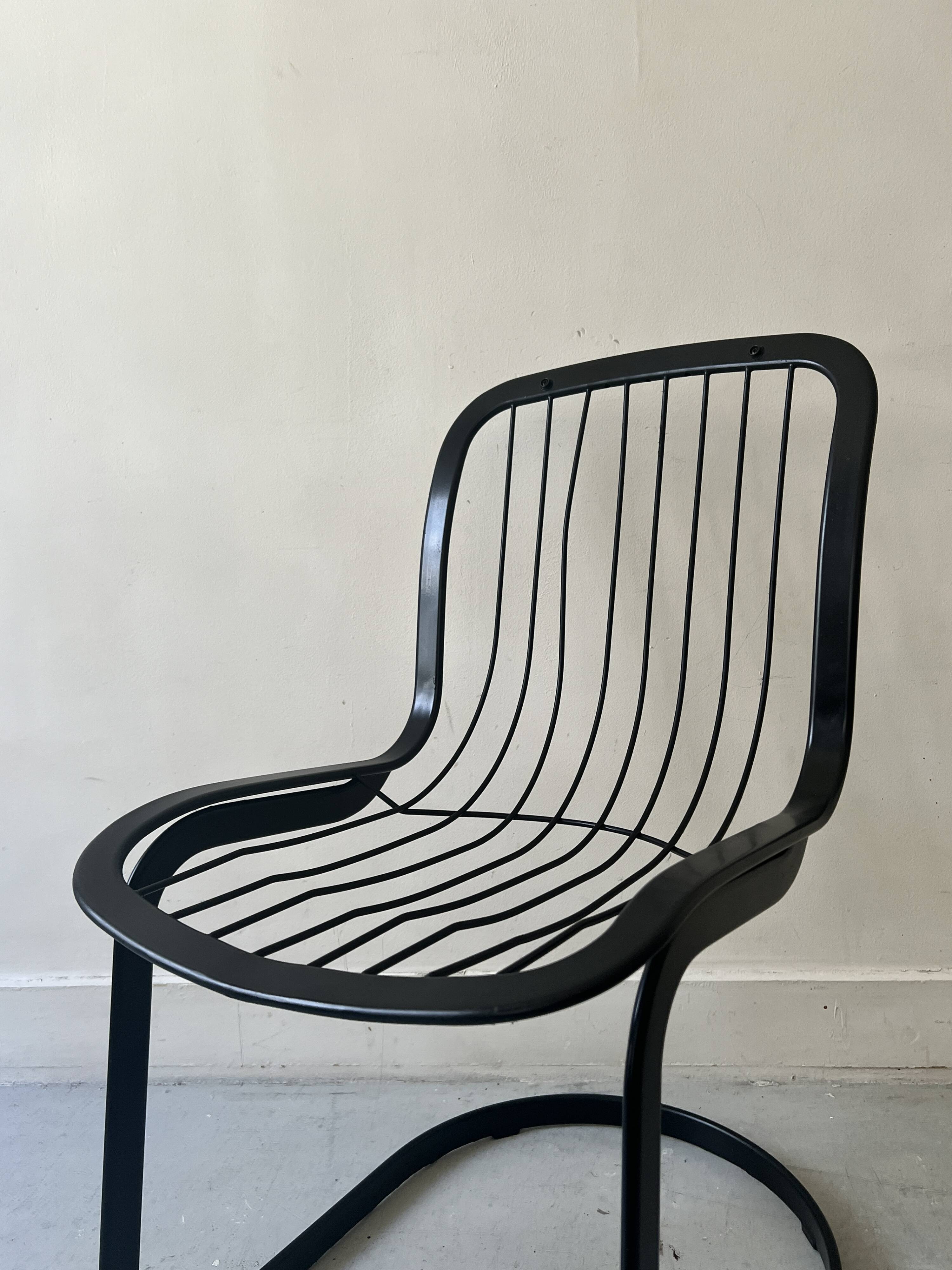 Cidue chair in black metal and short velvet, designed by Willy Rizzo in 1970.
