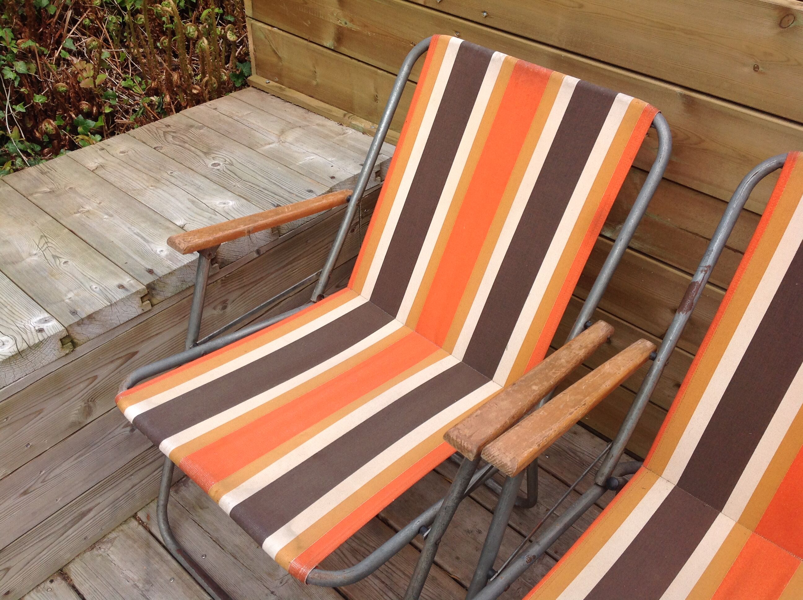 4 vintage camping armchairs