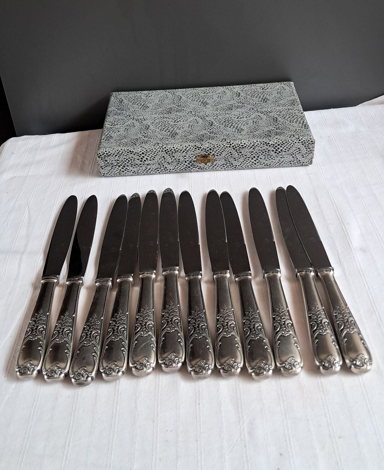64-piece cutlery set Alfenide