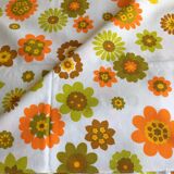 Rectangular woven cotton tablecloth with vintage floral patterns