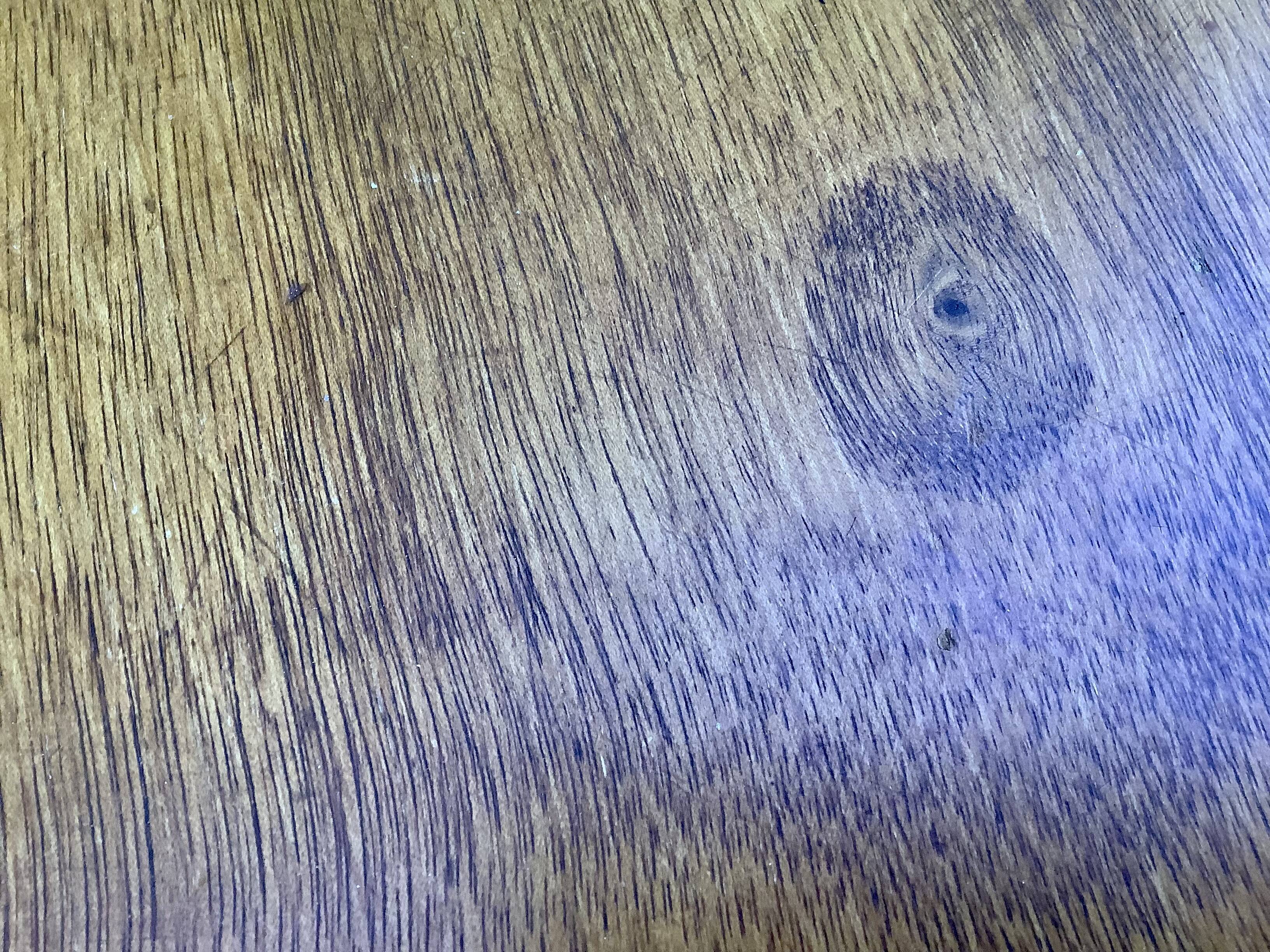 Table by Jacques Hitier Tubauto