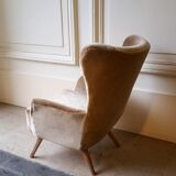 Chair has ears beige flesh wing in his 50s/60s juice