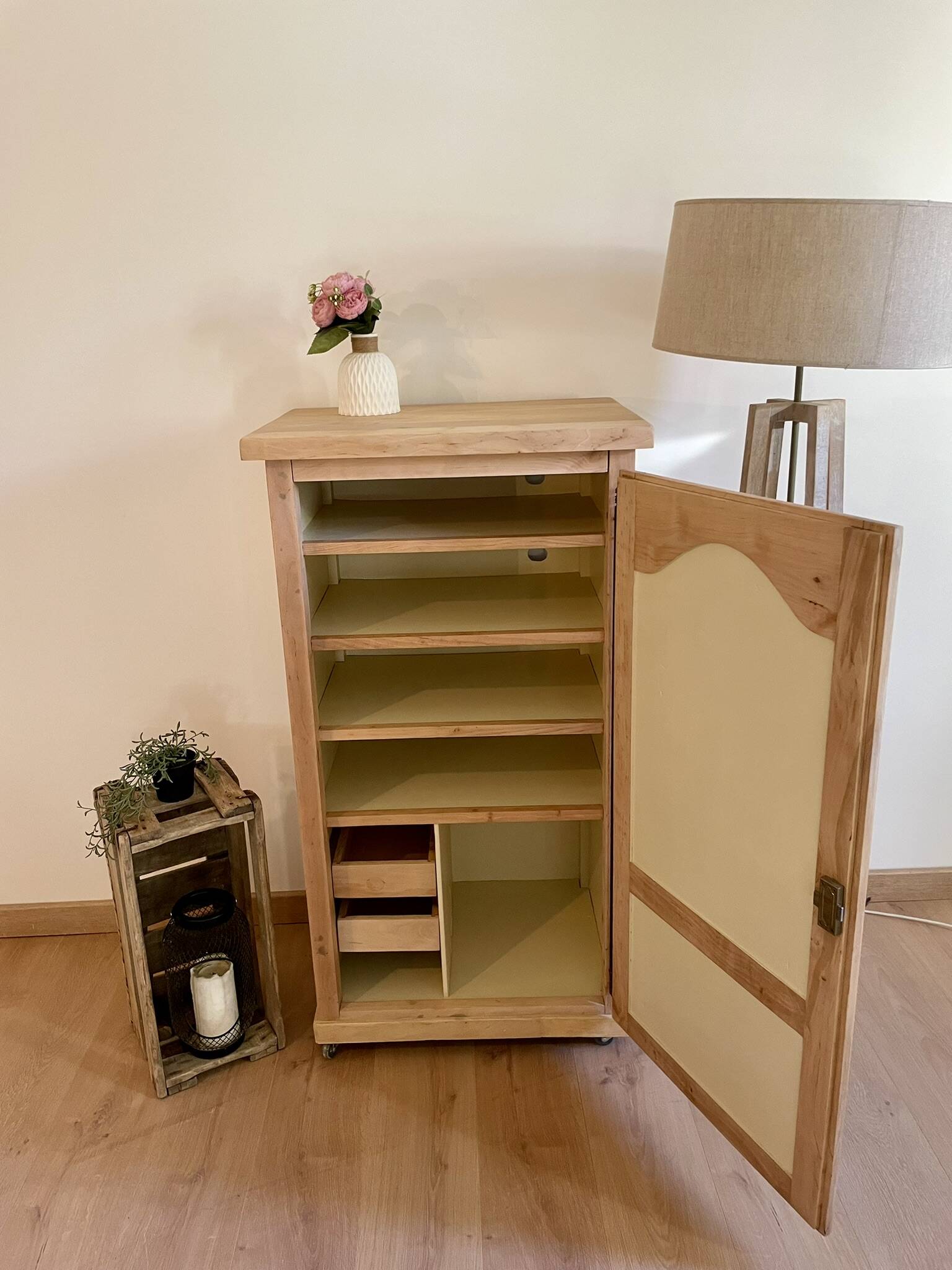 Meuble Hifi ou confiturier