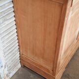 Sideboard with 2 glass panels