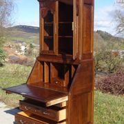 Commode, secrétaire, bibliothèque: meuble 3 en 1