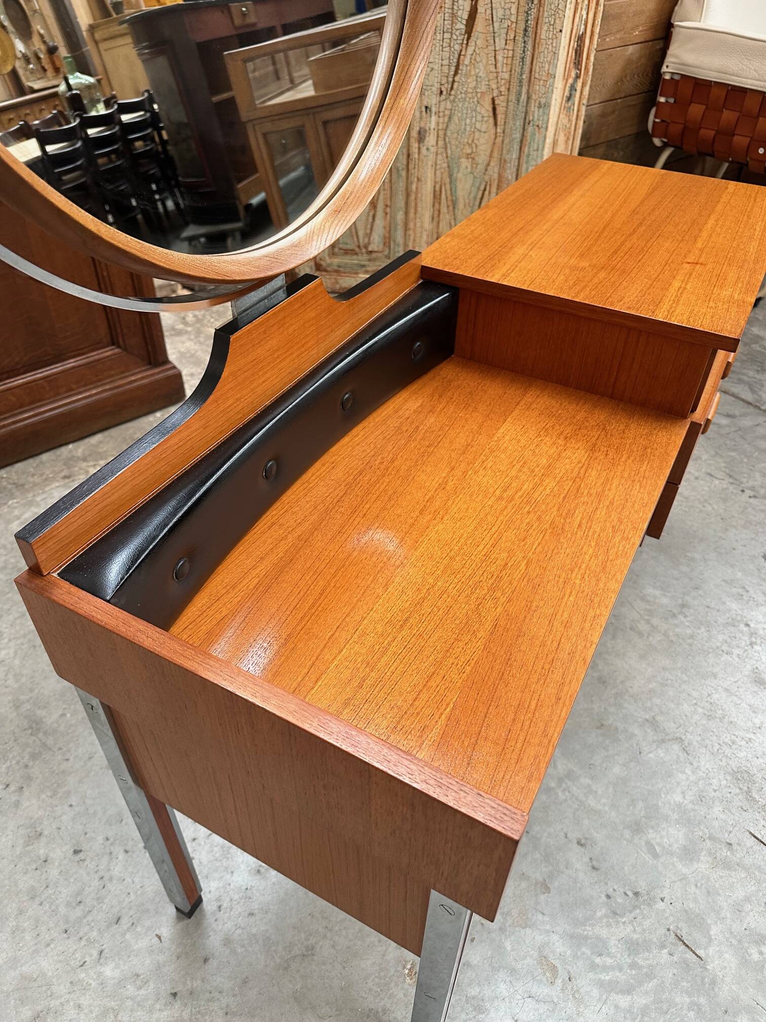 Coiffeuse années 60