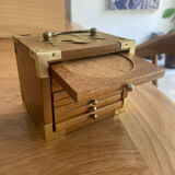 Glass box