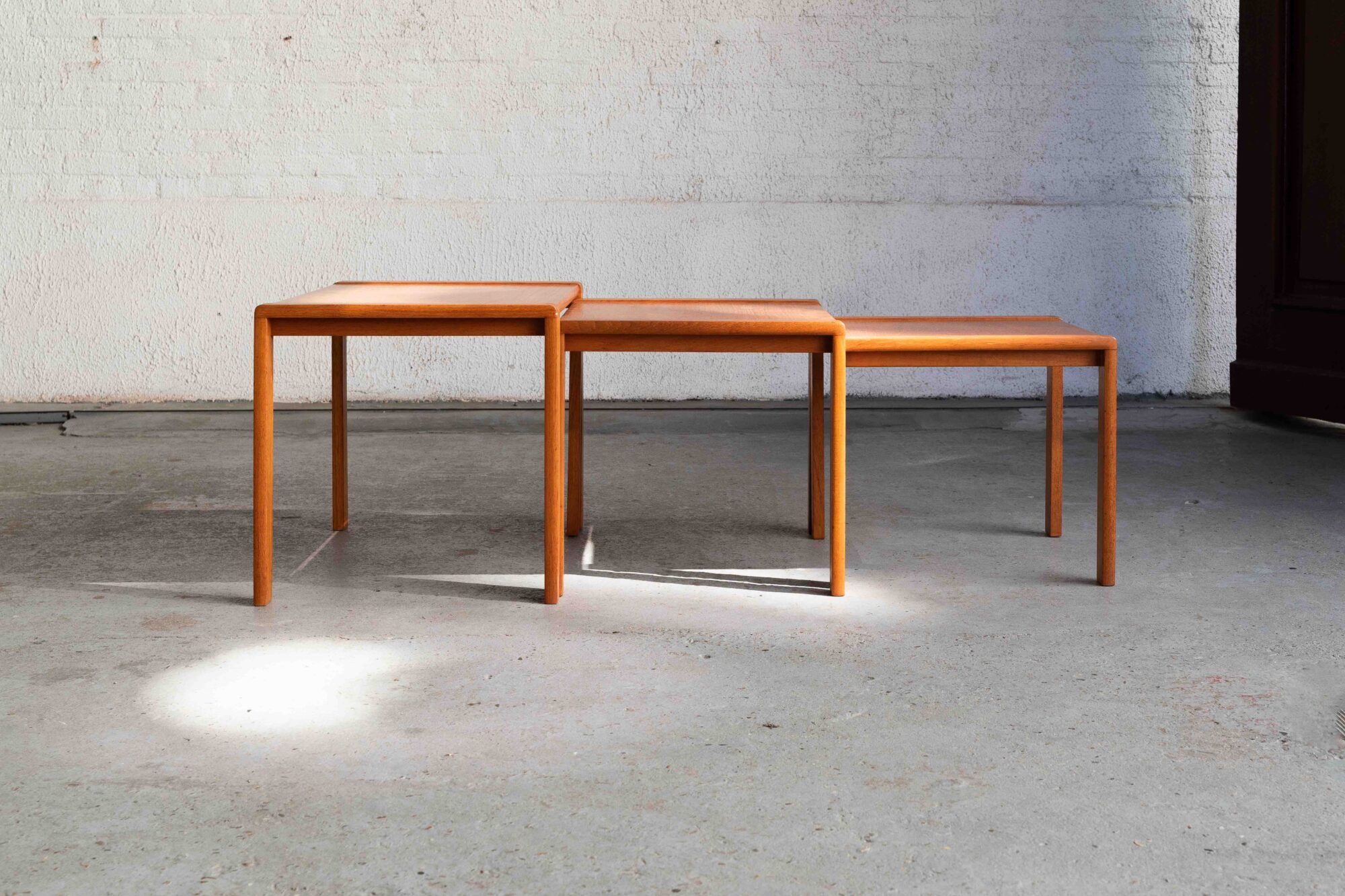 Ensemble de 3 tables gigognes par Aksel Kjersgaard