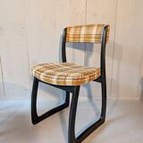 Sleigh chair