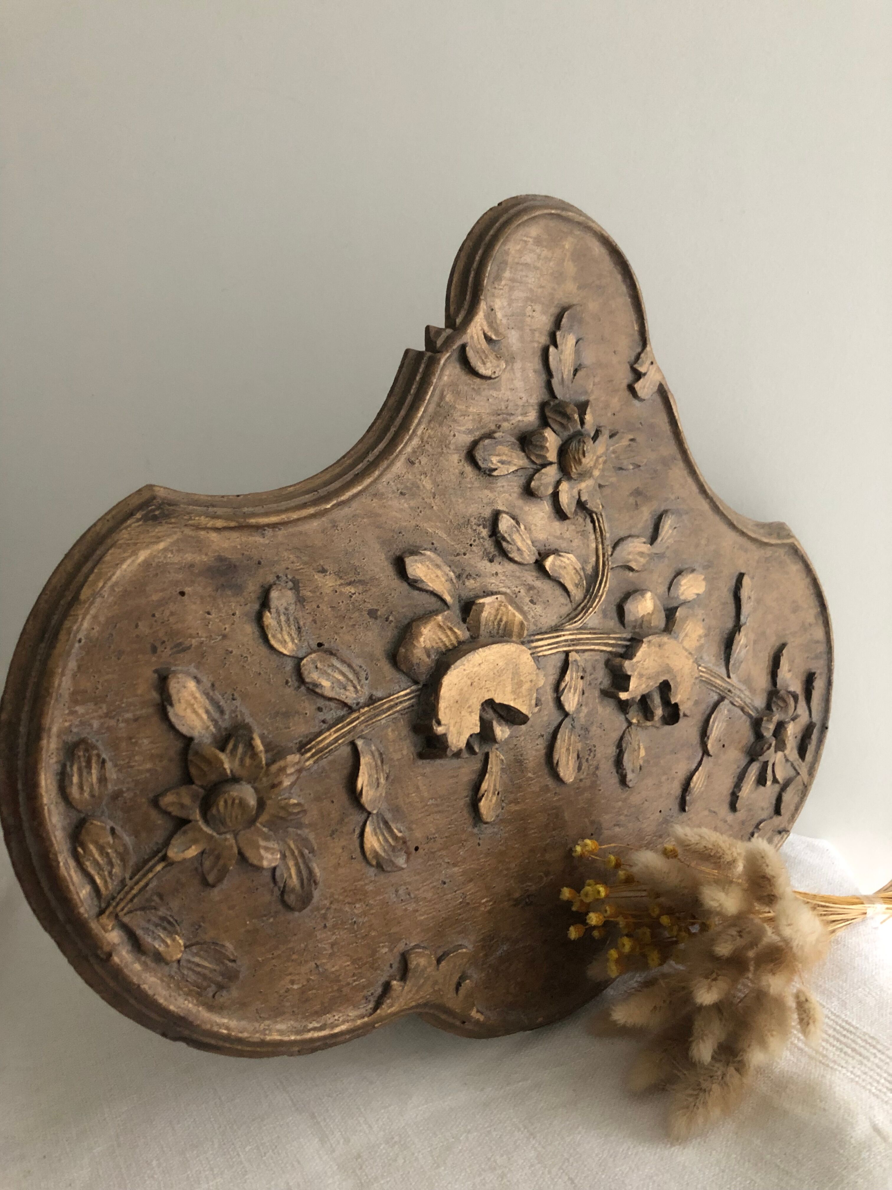 Decorative panel, pediment, gilding