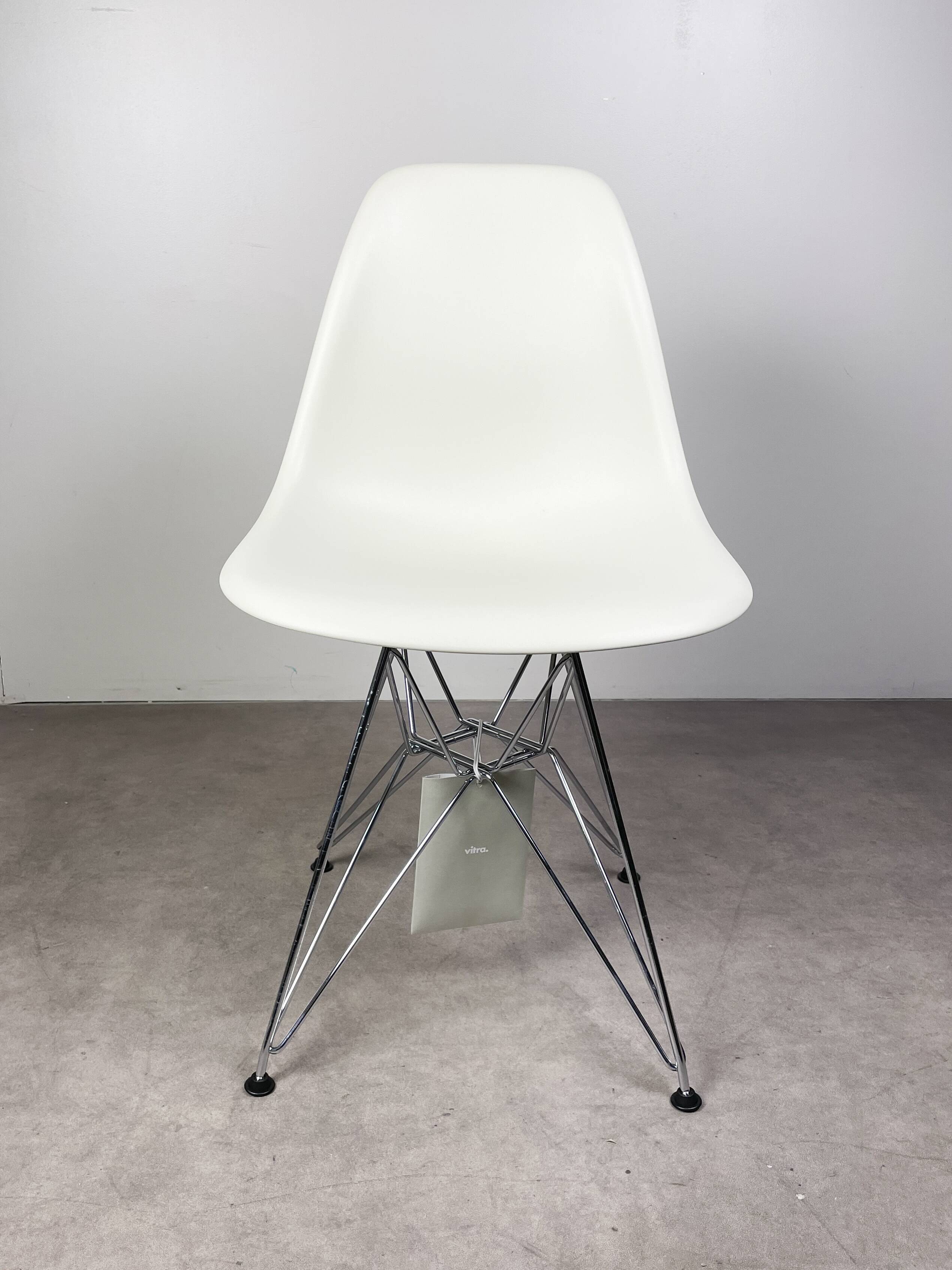 DSR Chair by Charles and Ray Eames for Vitra, 4 pieces