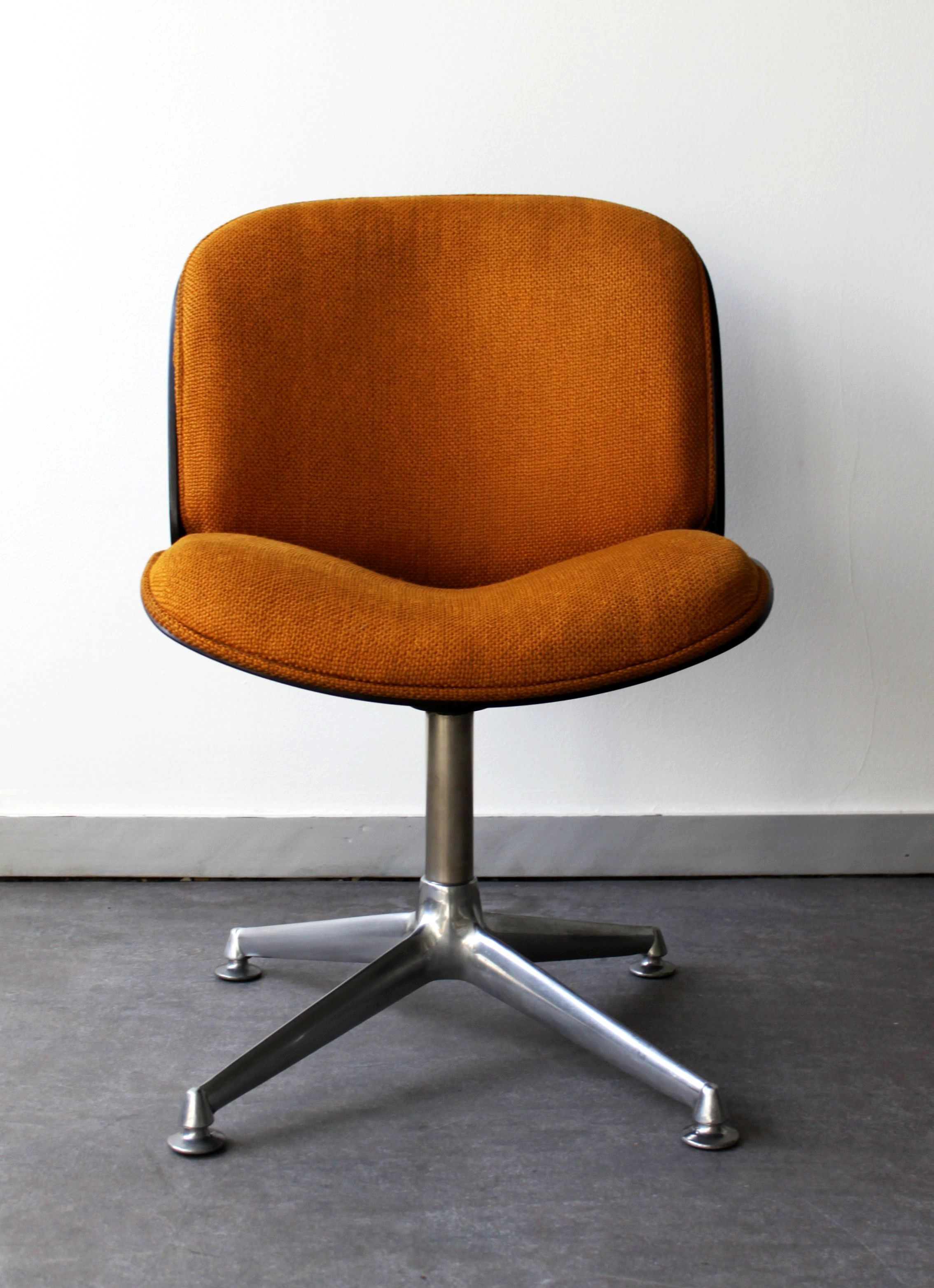 Swivel office armchair by Ico Parisi for MIM Roma, Italy, 1958.