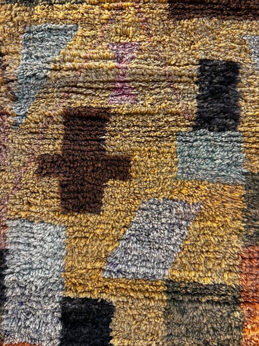 Modern yellow Berber rug from Morocco in wool.