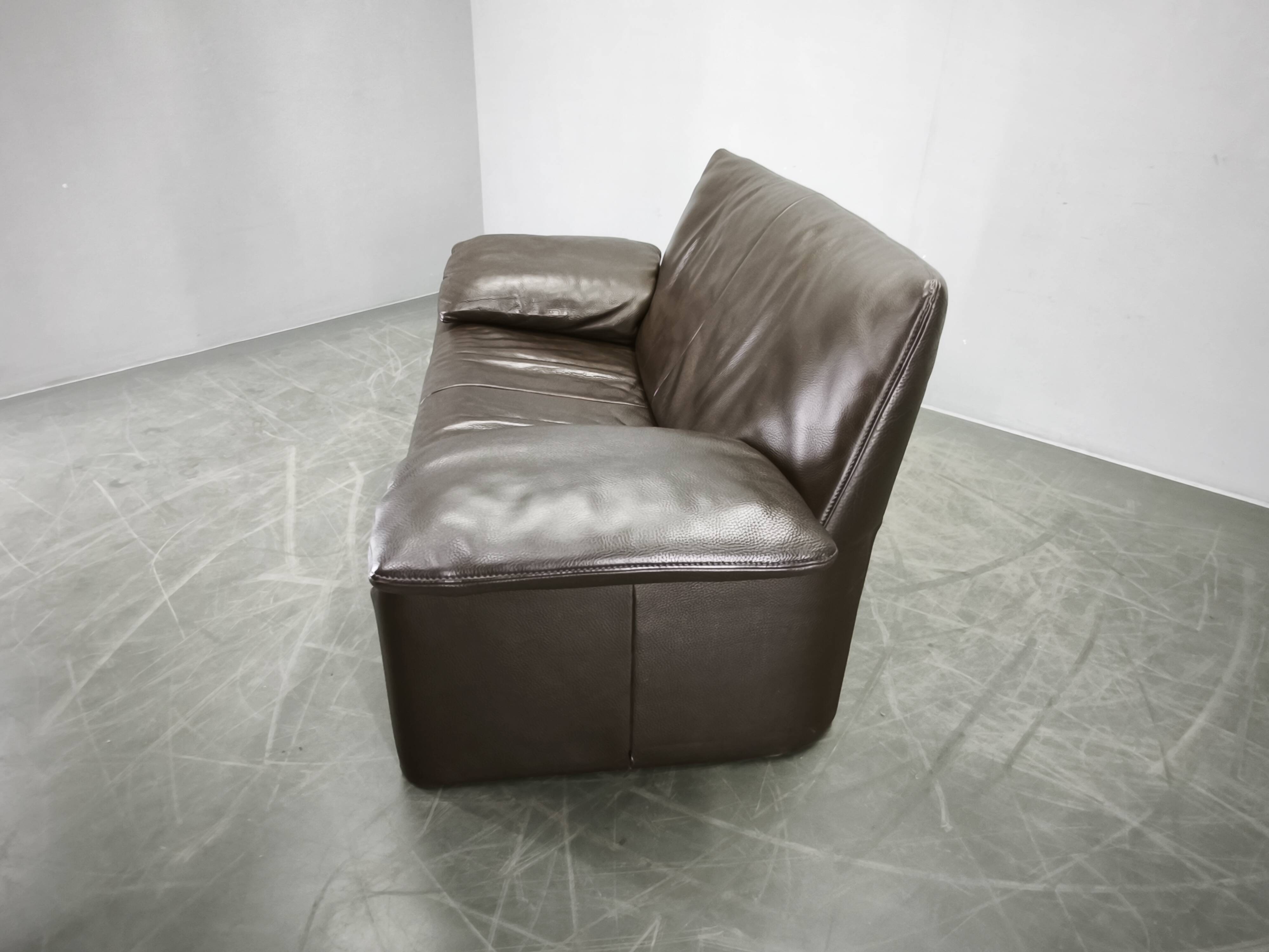 Jori Belgian Full Grain Leather Freestanding Two-Seat Sofa, 1990s