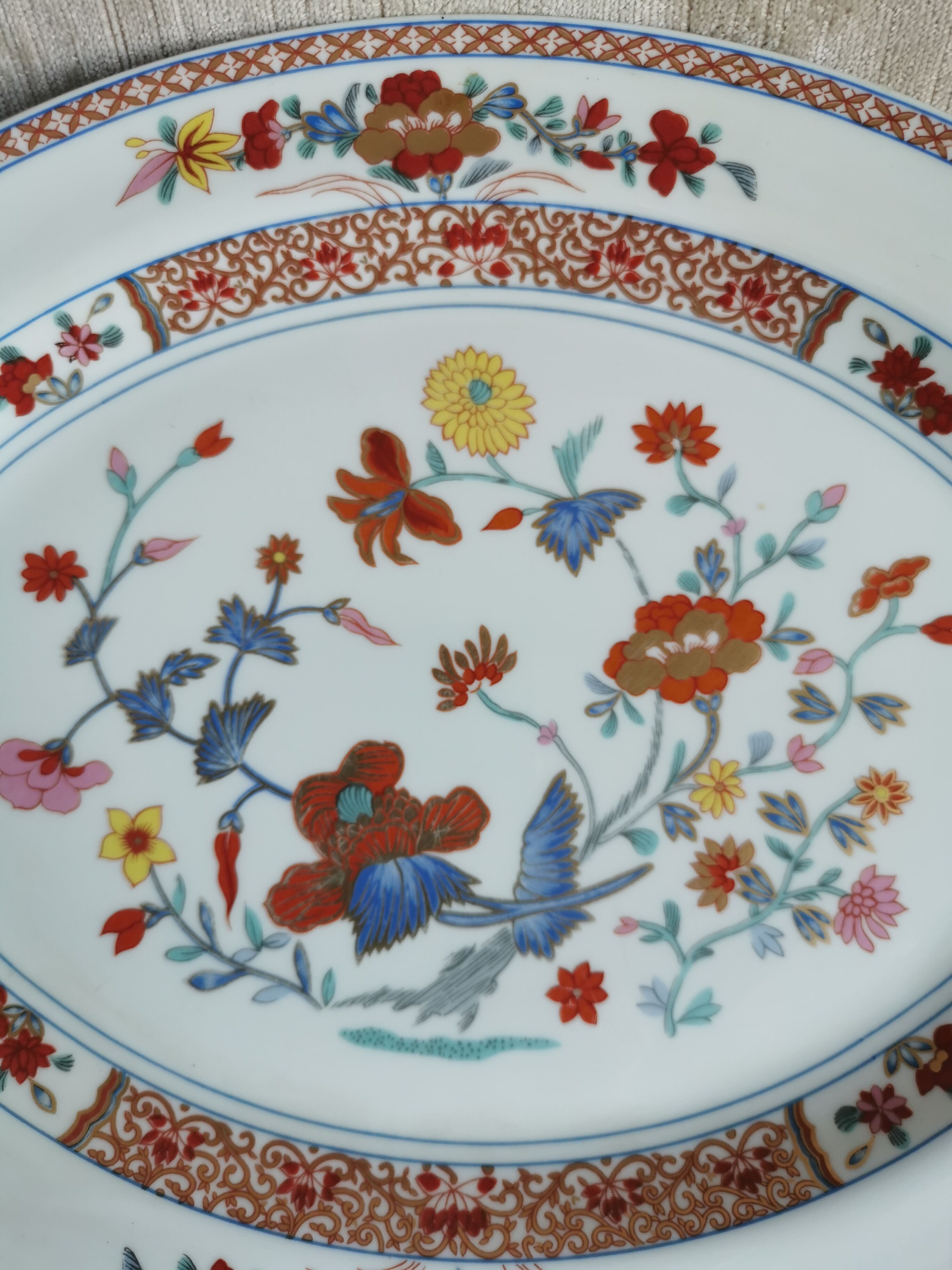 Oval dish in Limoges porcelain Bernardaud model Pondicherry