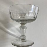 Set of 6 glasses of champagne 19th with flat sides and scales