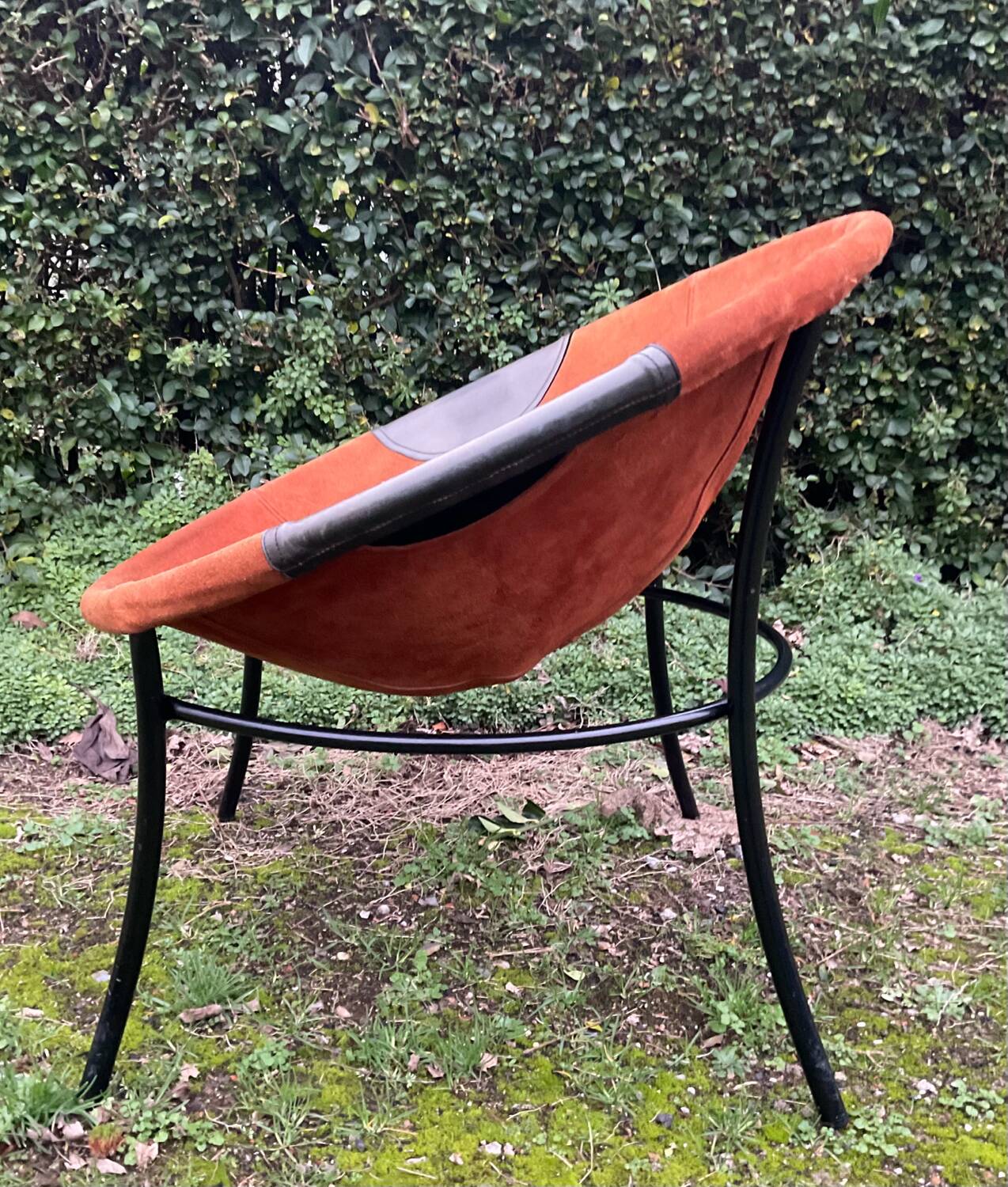 Circle Baloon Chair by Lusch & Co