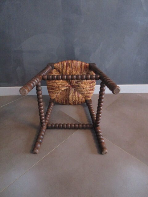 Antique mulched stool, turned feet