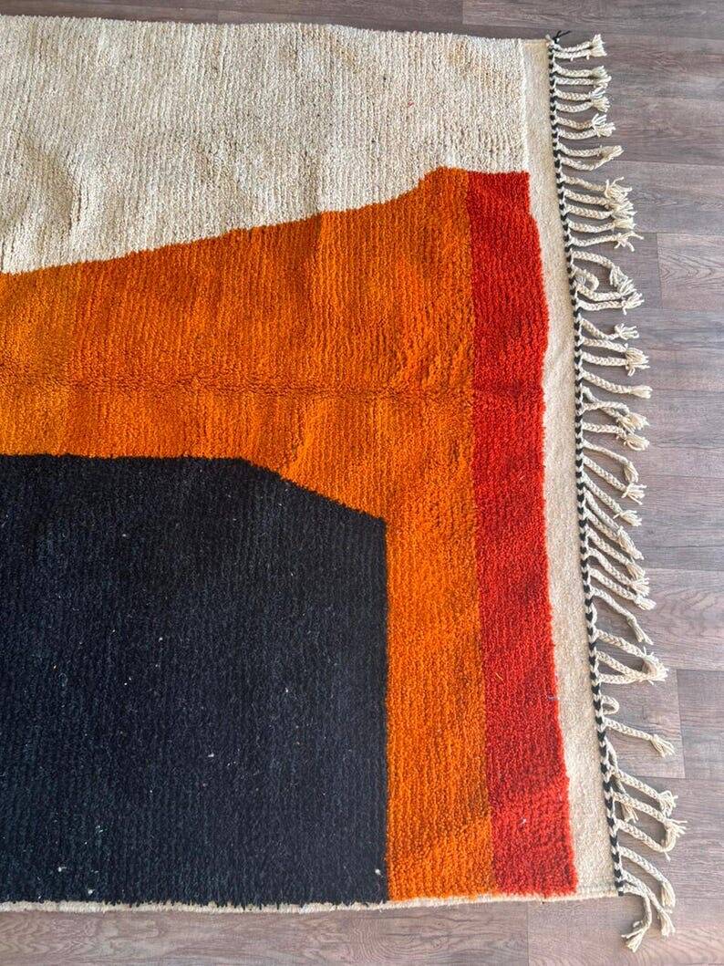 Handmade pure wool rug, size 150/250 cm.