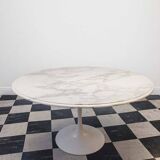 Tulip table Knoll Saarinen 1960 white marble