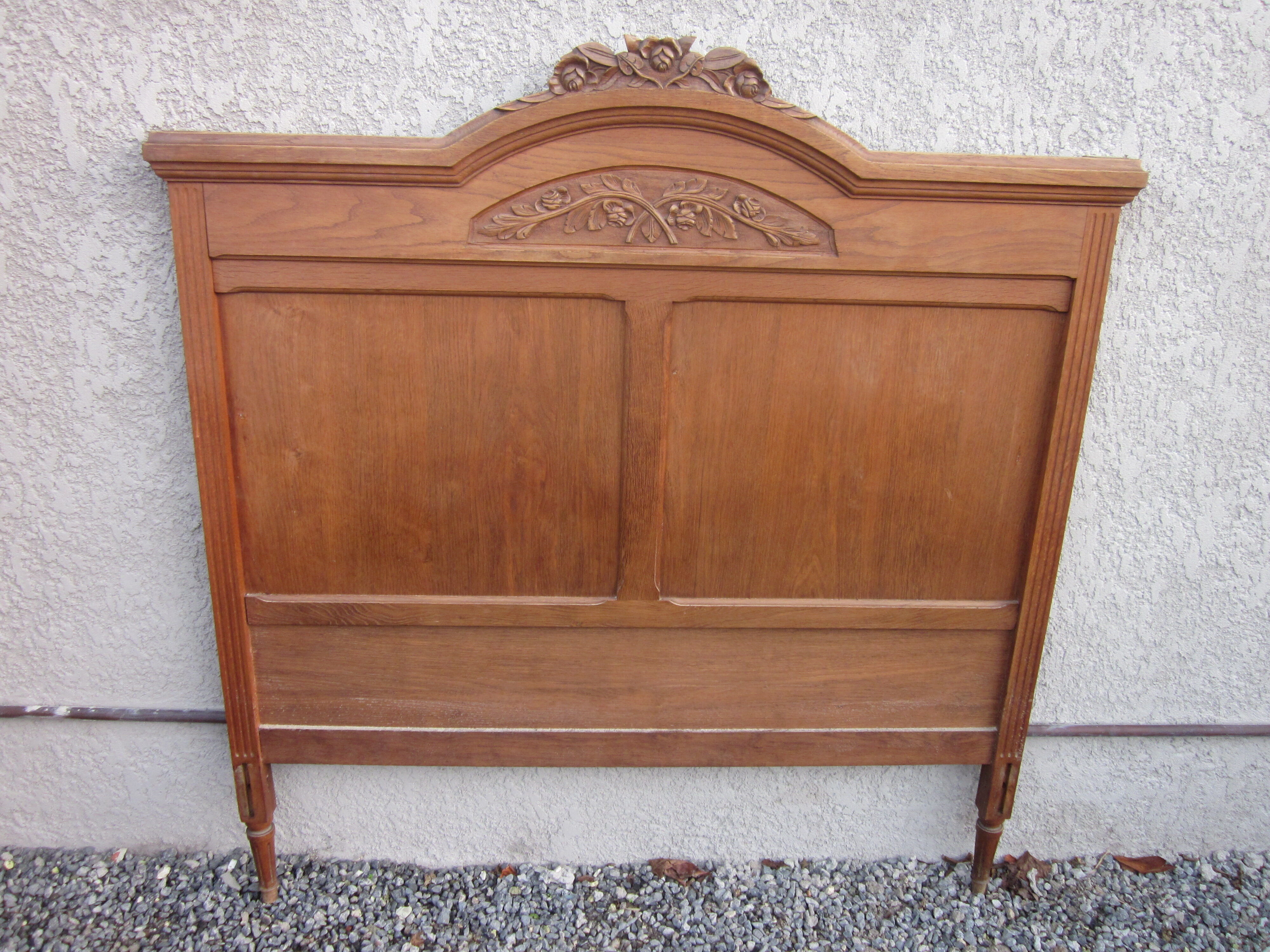 Bed head of the 20s and 30s