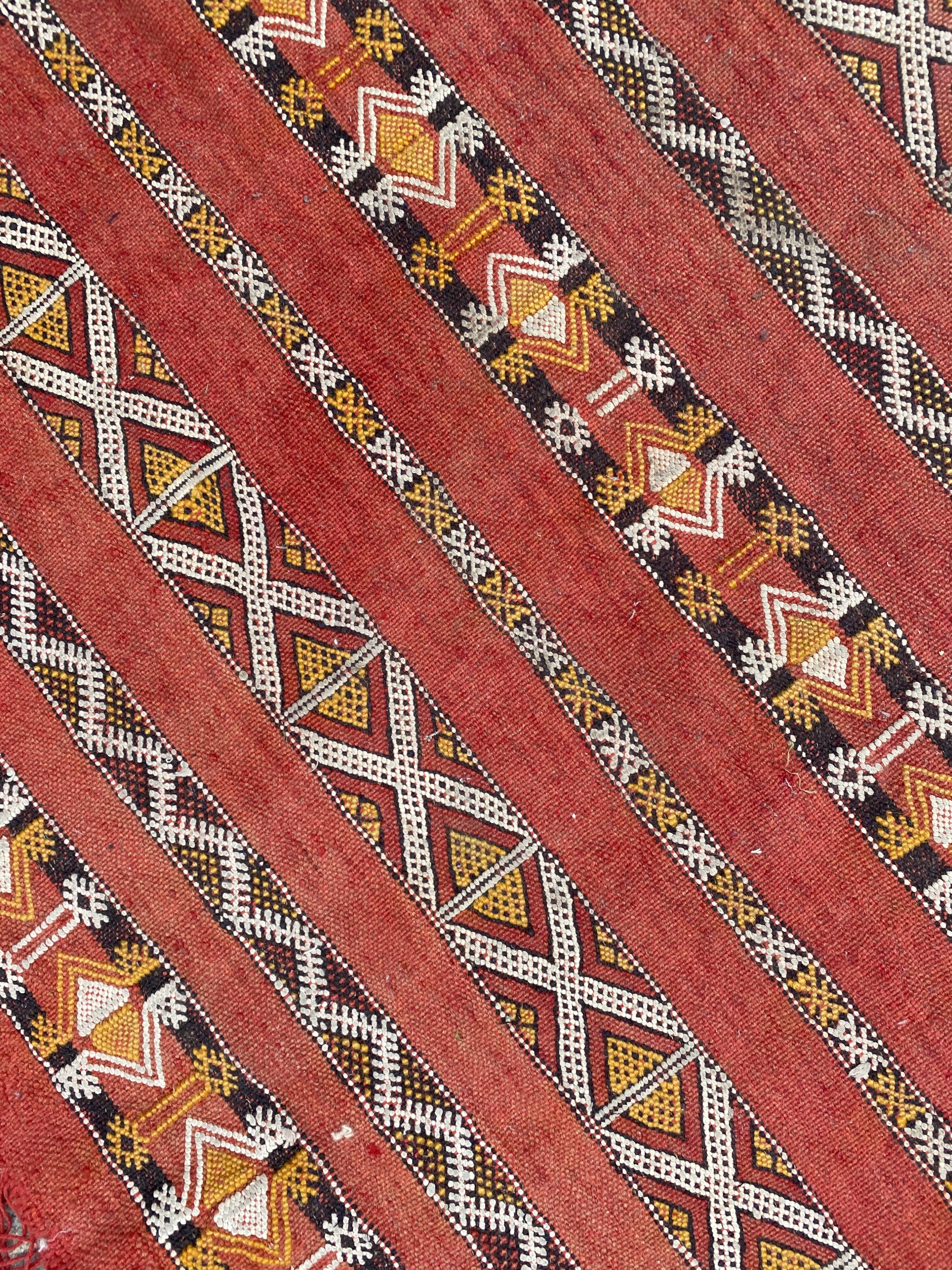 Tapis kilim berbere marocain tissé main 118x165 cm