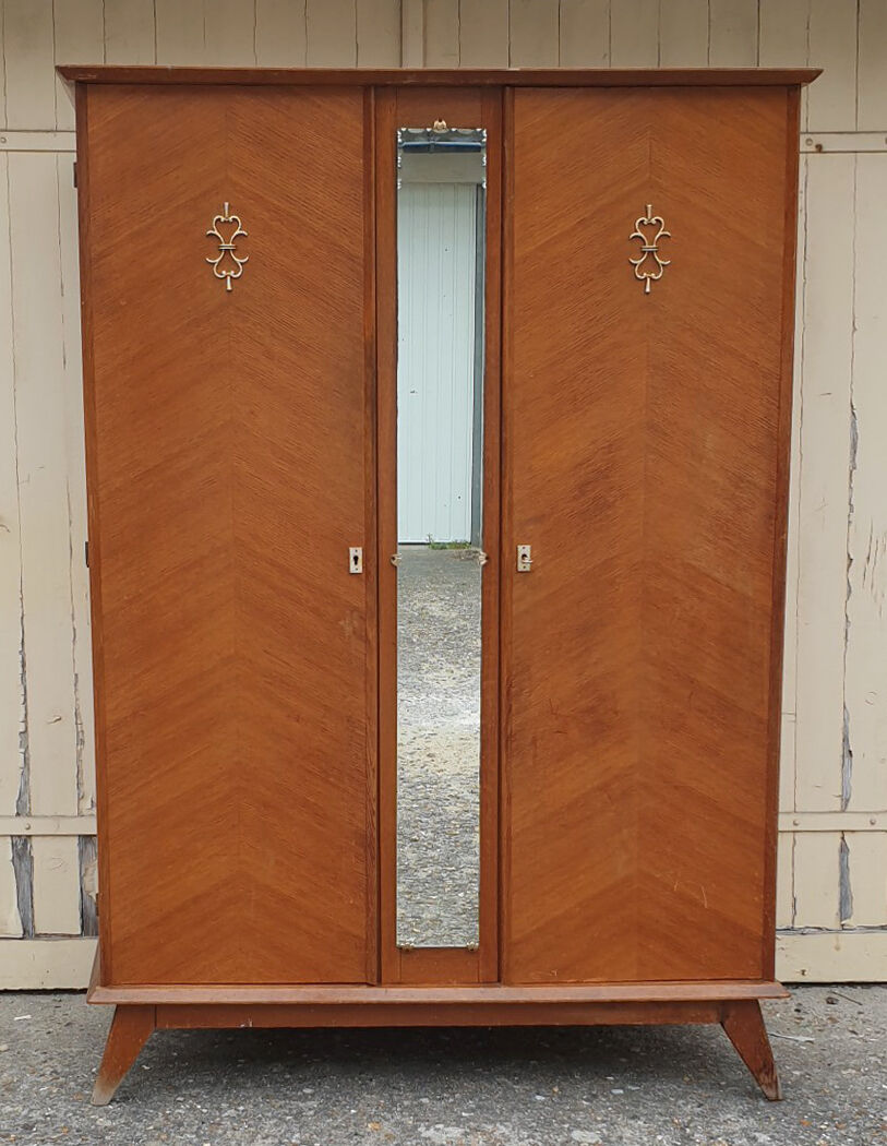 Wardrobe, vintage, equerre feet, 50s - 60s