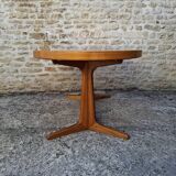 Baumann oval table