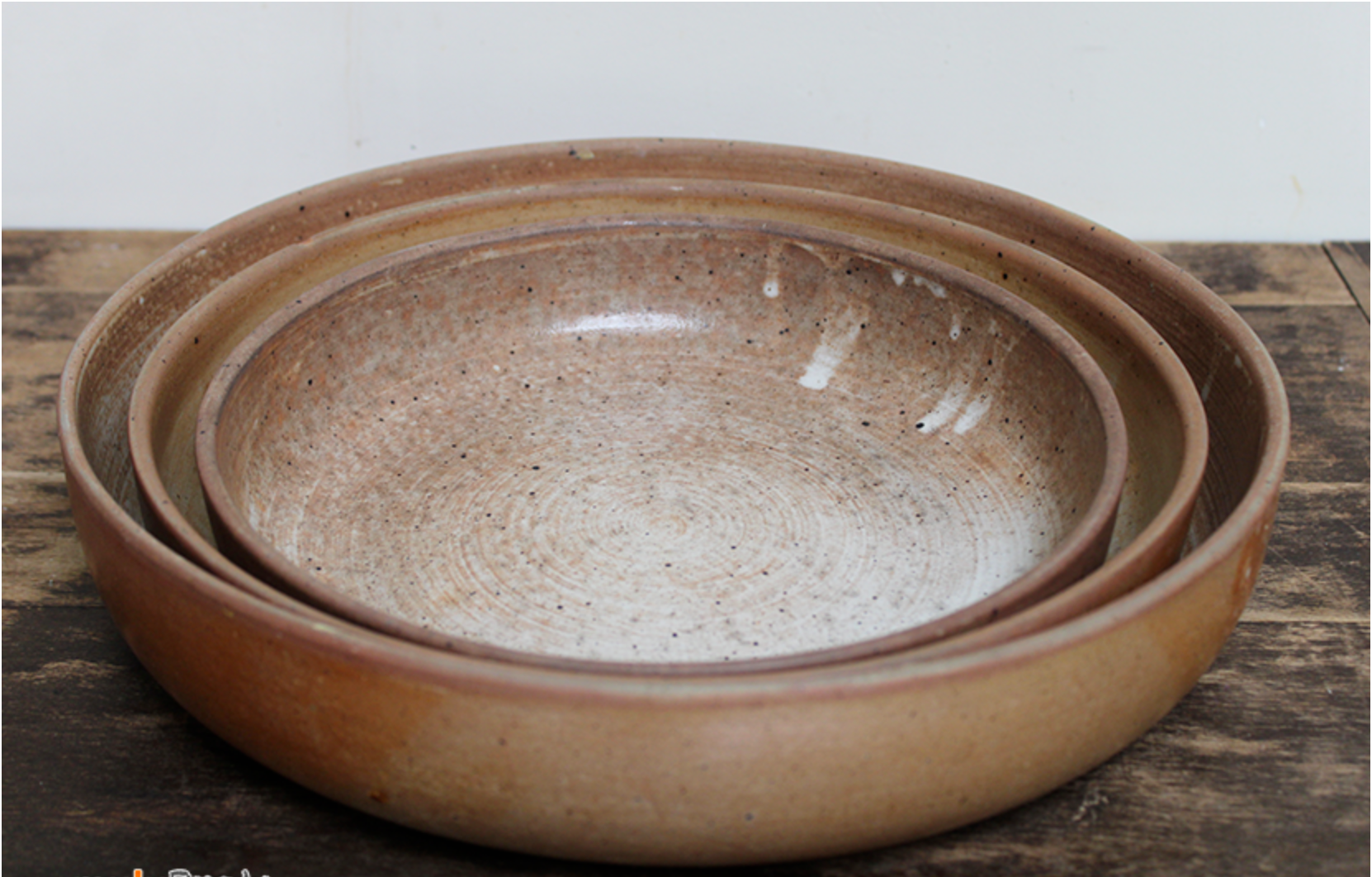 Set of trundle sandstone dishes