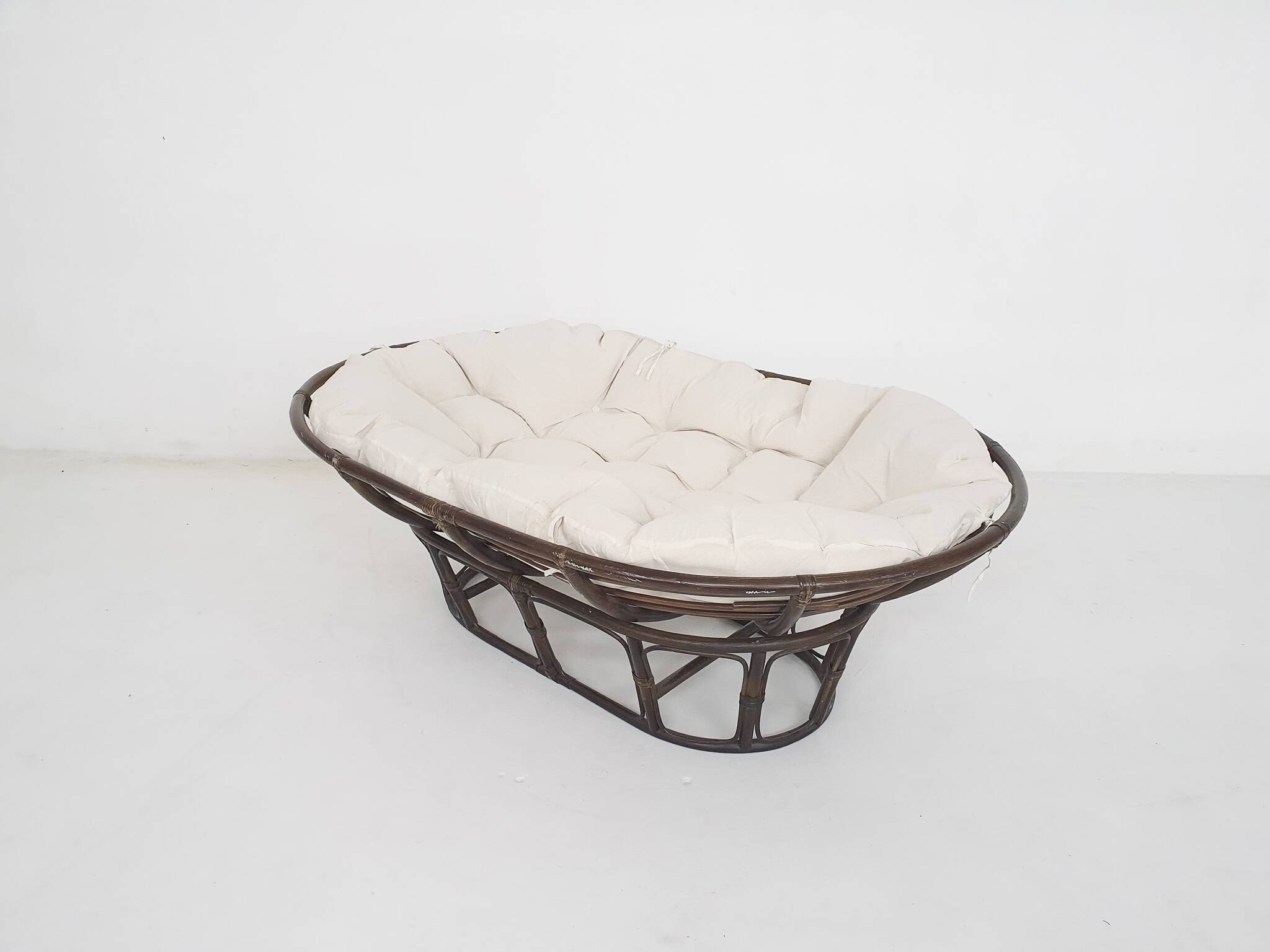 Manou two seater sofa with linnen cushion, The Netherlands 1970's