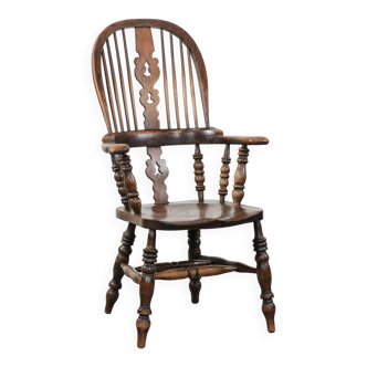 Antique English Highback Windsor Chair from the 18th Century