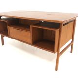 Bureau scandinave en teck"Model 75", Gunni Omann, Danemark, 1960