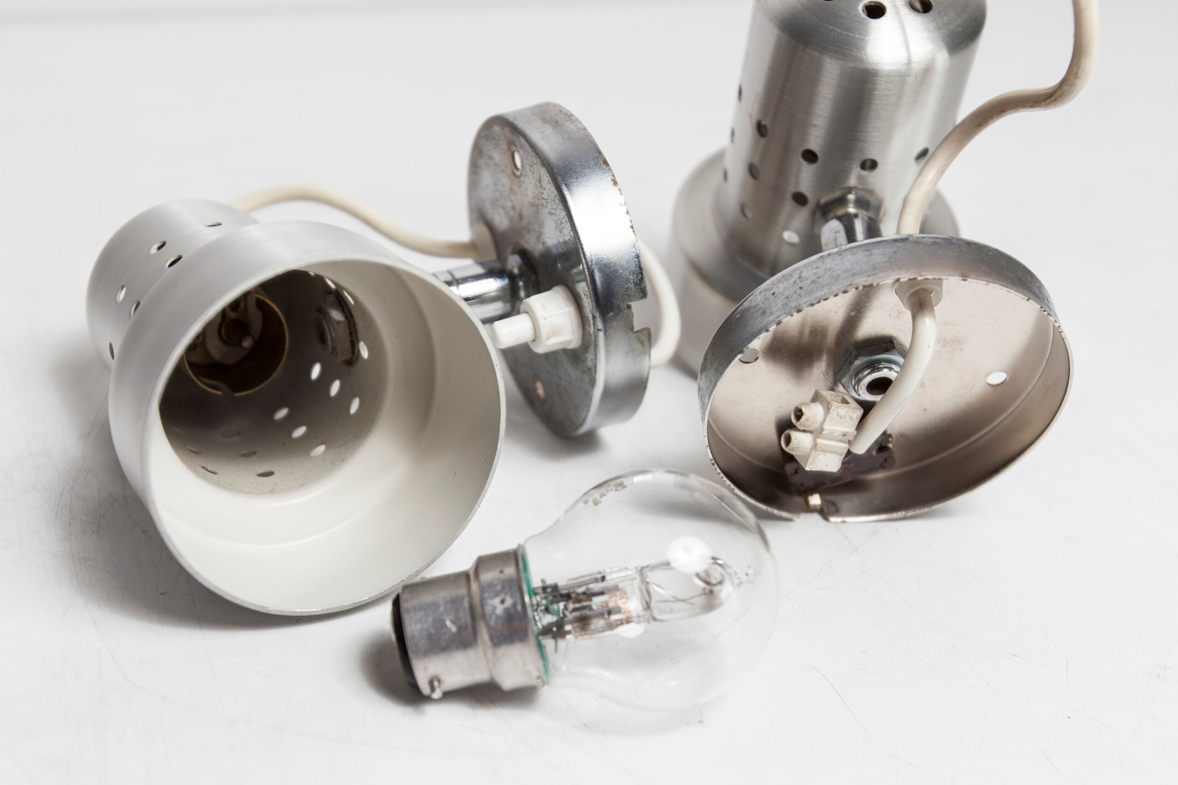 Pair of modernist wall lights in aluminum 1970