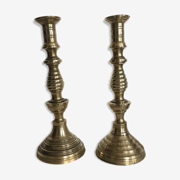 Set of 2 antique brass candlesticks