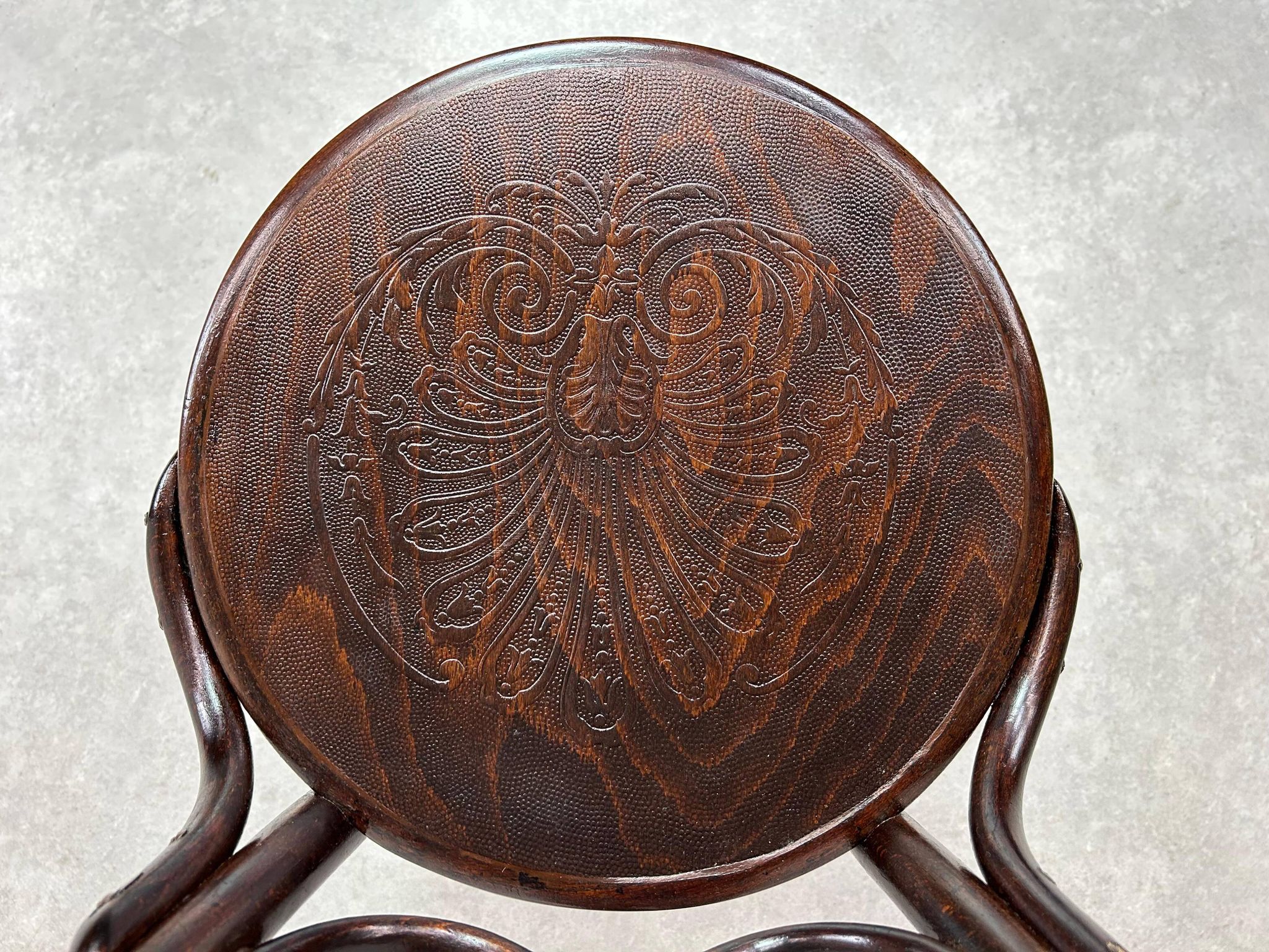 Bentwood dining chair no. 20 by Thonet