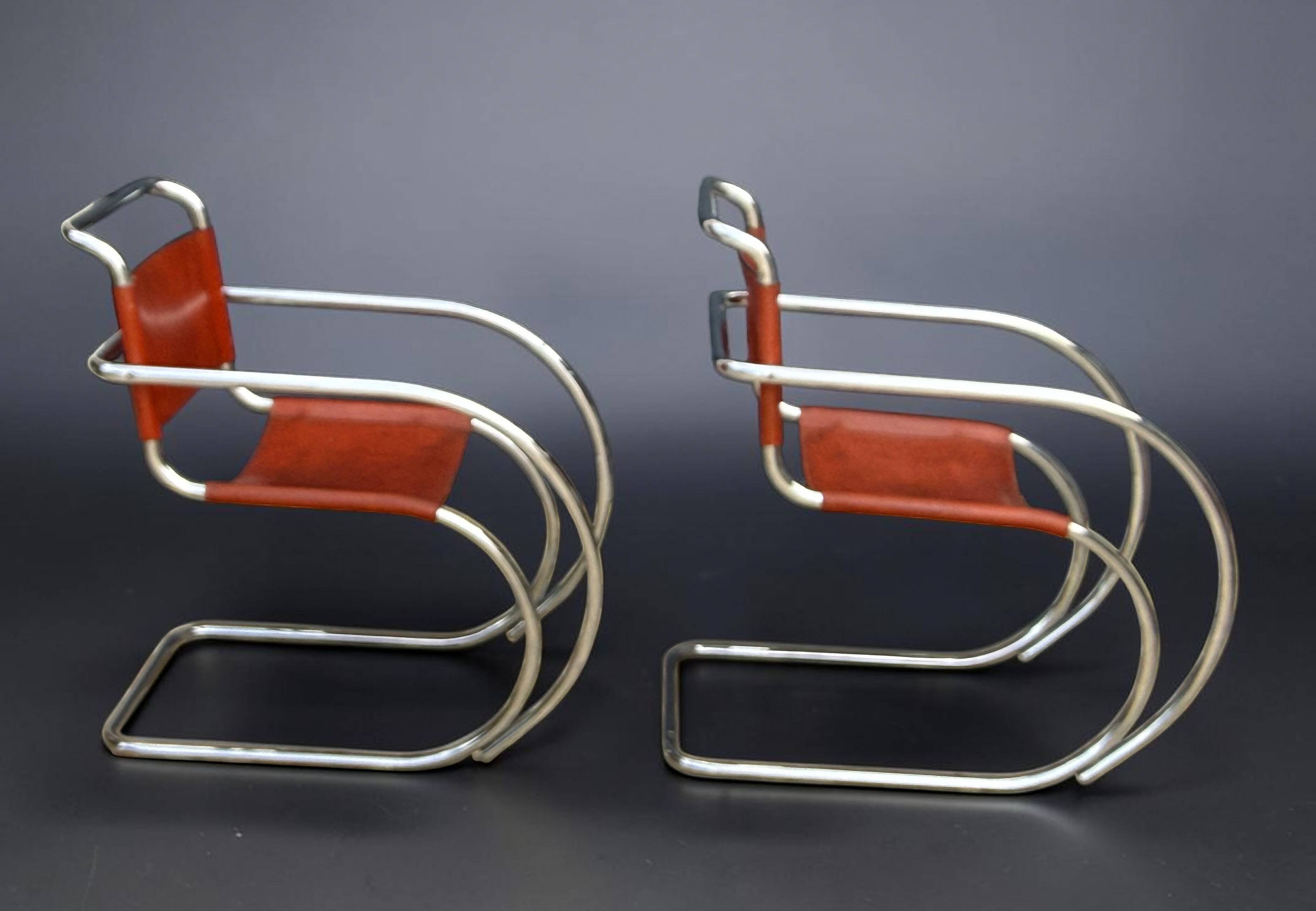 PAIR OF LEATHER AND CHROME ARMCHAIRS MR20 FROM THE 1970s MODEL BY MIES VAN DER