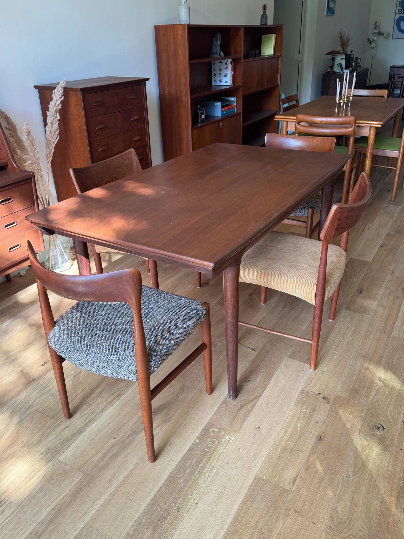 Scandinavian teak chair "Alfhild" – Honey corduroy