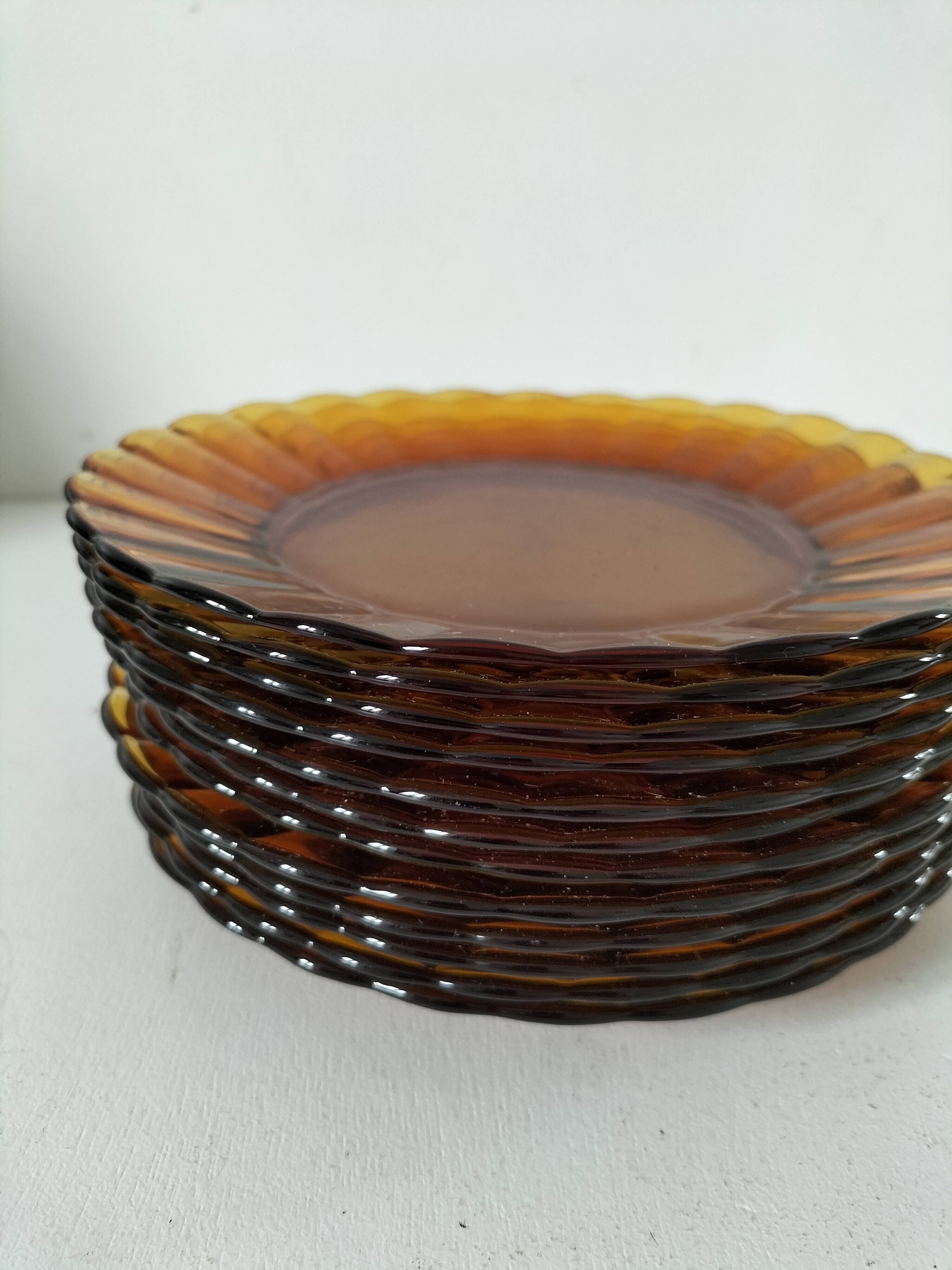 Lot 12 asssiettes fleur DURALEX vintage