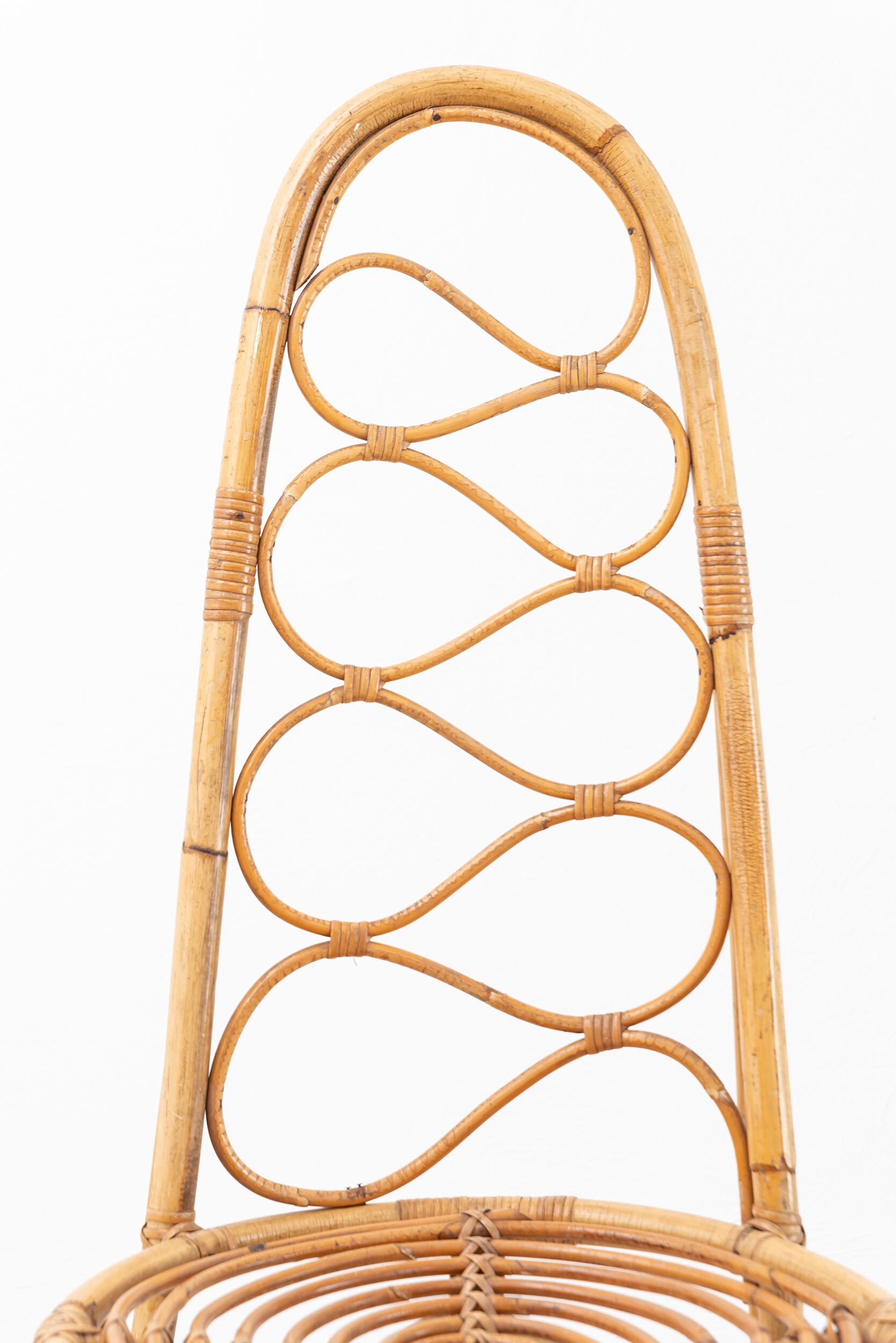 Ensemble de 4 chaises en rotin des années 50
