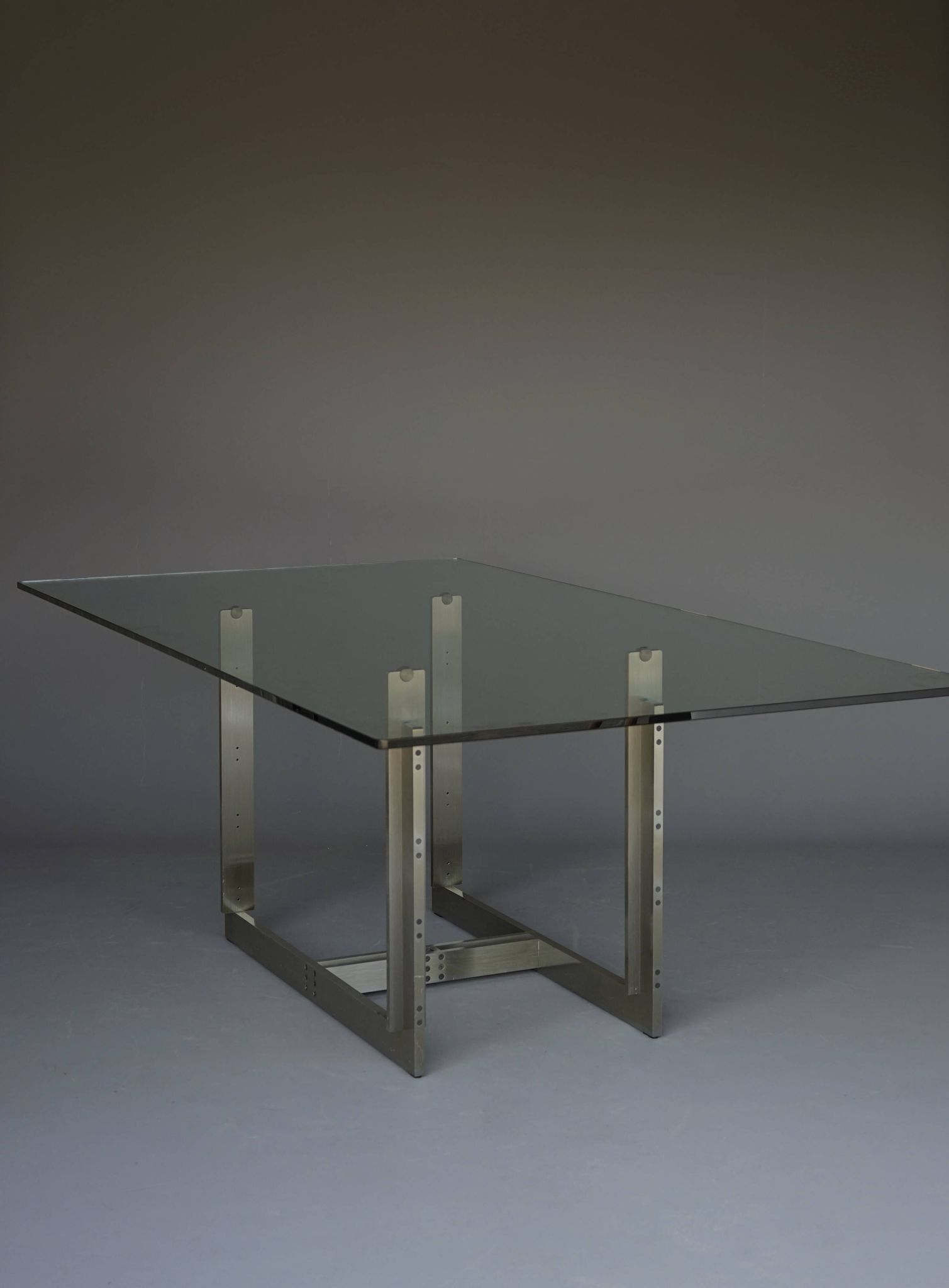 Dining table Sarpi by Carlo Scarpa for Simon Gavina, 1970s.