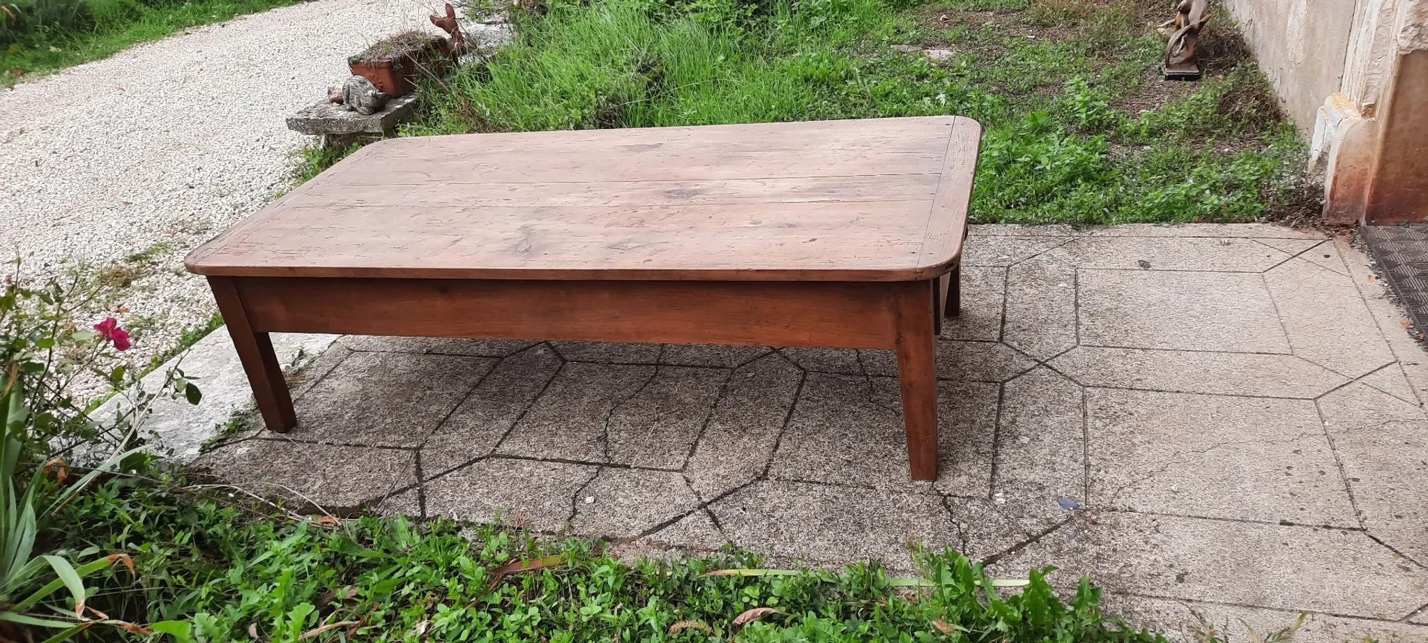 Low farmhouse table