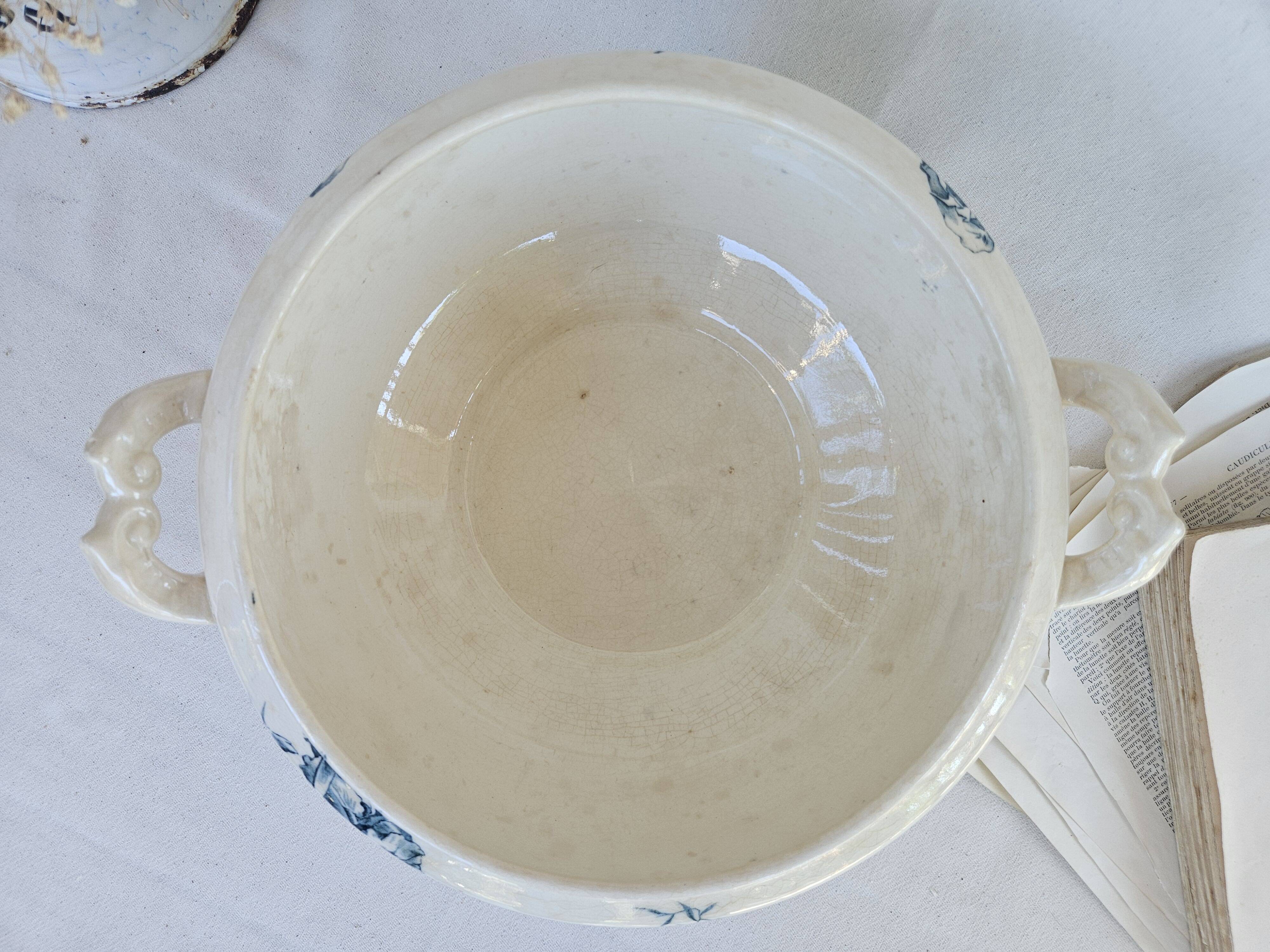 Soupière ancienne gien modèle iris